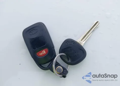 2009 Kia Optima Lx from USA, damaged, VIN KNAGE228495317176